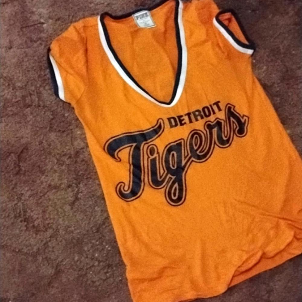 Victoria's Secret Detroit Tigers t shirt